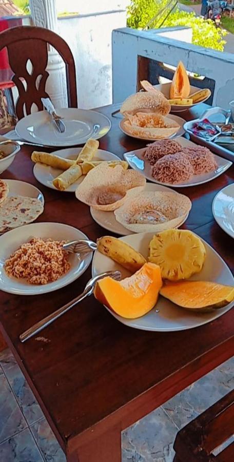 Shady Edge Hotel Unawatuna Ngoại thất bức ảnh