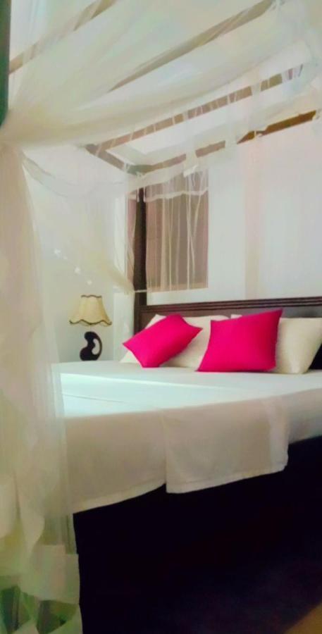 Shady Edge Hotel Unawatuna Ngoại thất bức ảnh